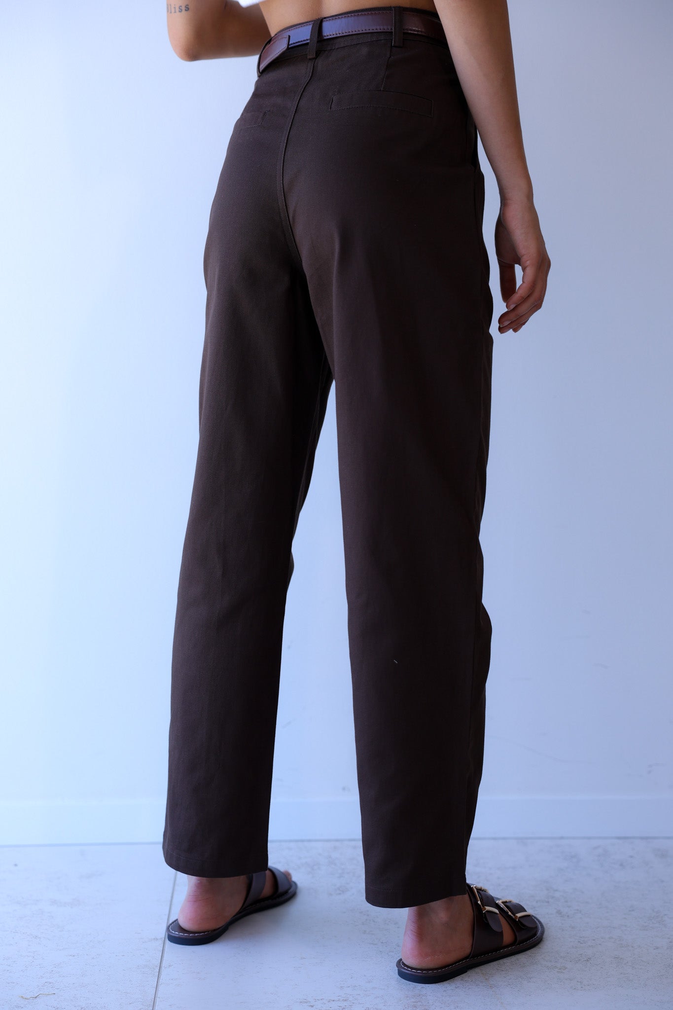 מכנסי צ׳ינו - חום שוקולד