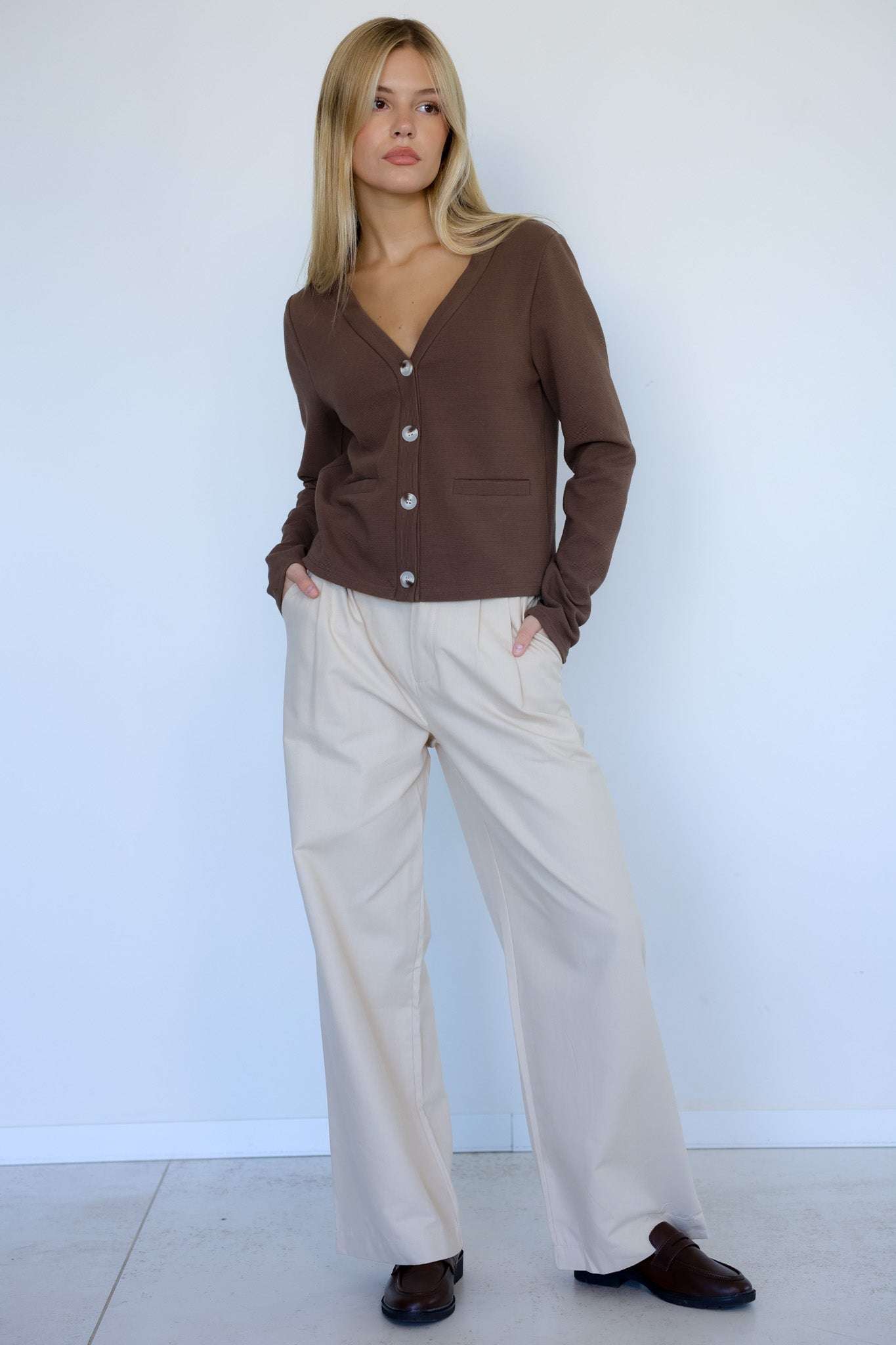 קרדיגן אייריס - חום