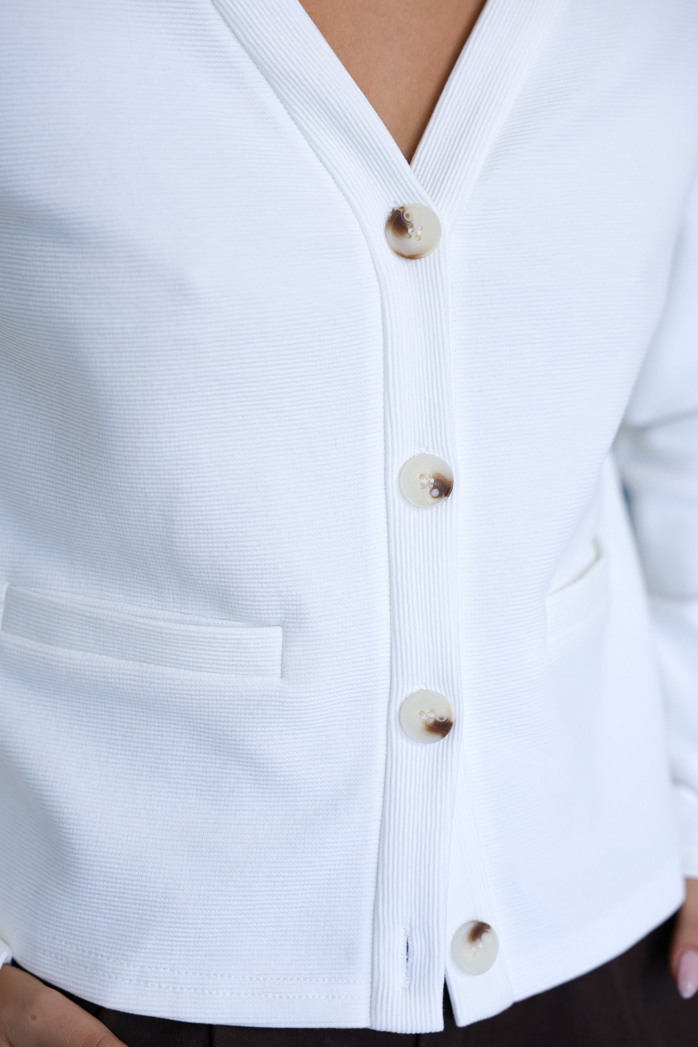 קרדיגן אייריס - לבן