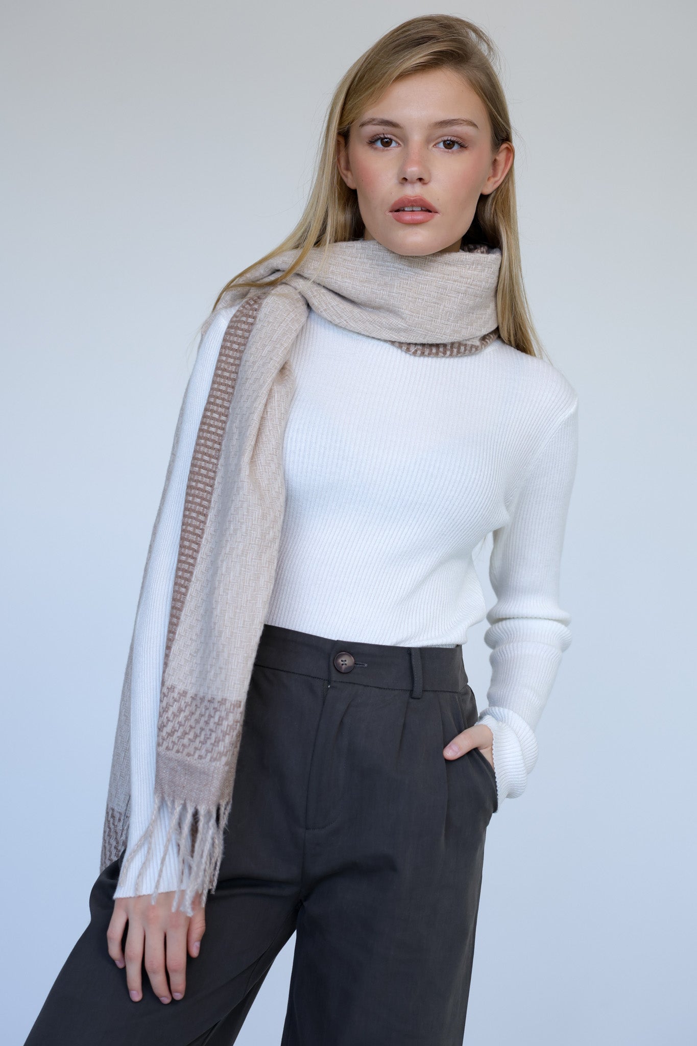 סריג גולף בלוסום - לבן